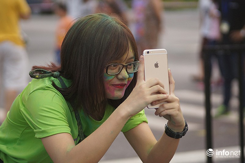 7.000 người tham gia Đường chạy sắc màu tại Hà Nội - ảnh 6