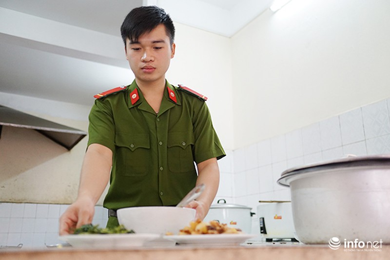 Chuyện người lính trẻ giải cứu 50 người trong đám cháy - ảnh 3