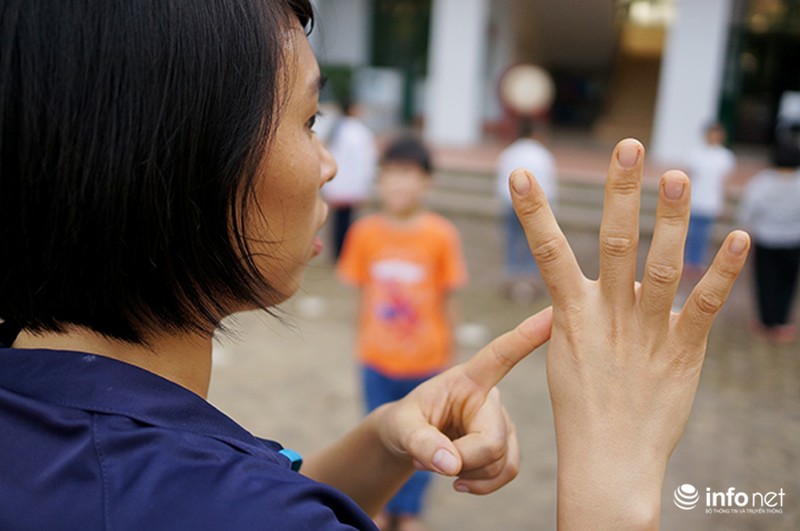 Chuyện cô giáo trẻ chỉ muốn nghe học sinh cất tiếng