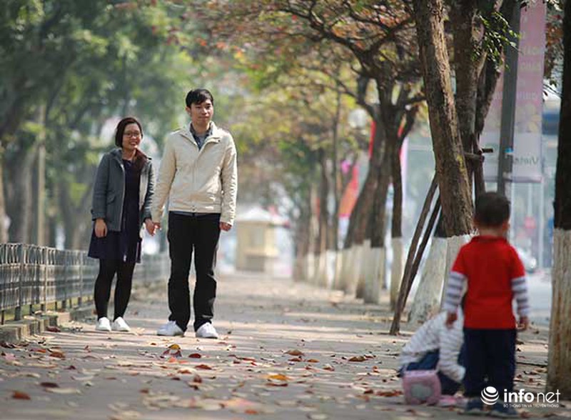 Hà Nội đẹp nao lòng trong dịp Lễ Tình yêu - ảnh 2