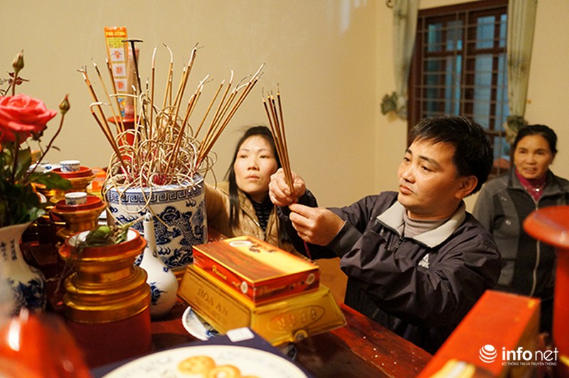 Hà Nội: Lạ lùng nơi cả làng đi xin lửa đầu năm - ảnh 10