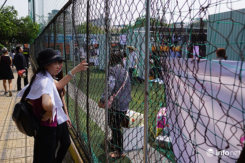 Hội chợ container: Vừa khai mạc đã bị phong toả - ảnh 7