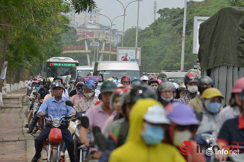 Thêm 12 người tử vong vì tai nạn giao thông trong ngày nghỉ lễ thứ 2 - ảnh 1