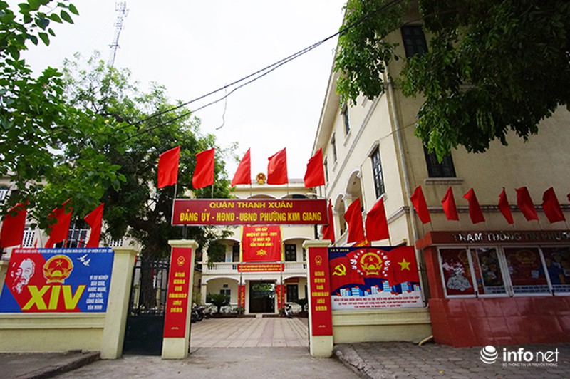 Các điểm bỏ phiếu sẵn sàng trước giờ G - ảnh 11