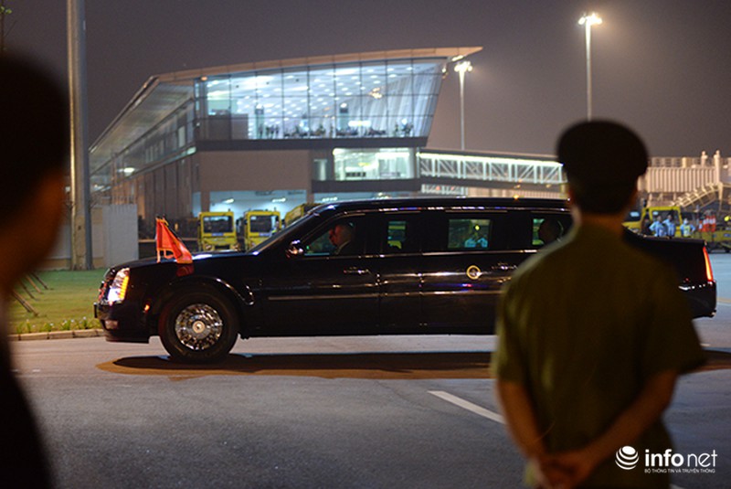 Cận cảnh các mật vụ bảo vệ Tổng thống Obama tại Việt Nam - ảnh 1