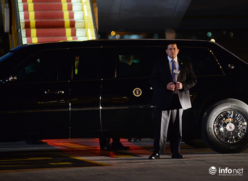 Cận cảnh các mật vụ bảo vệ Tổng thống Obama tại Việt Nam - ảnh 7