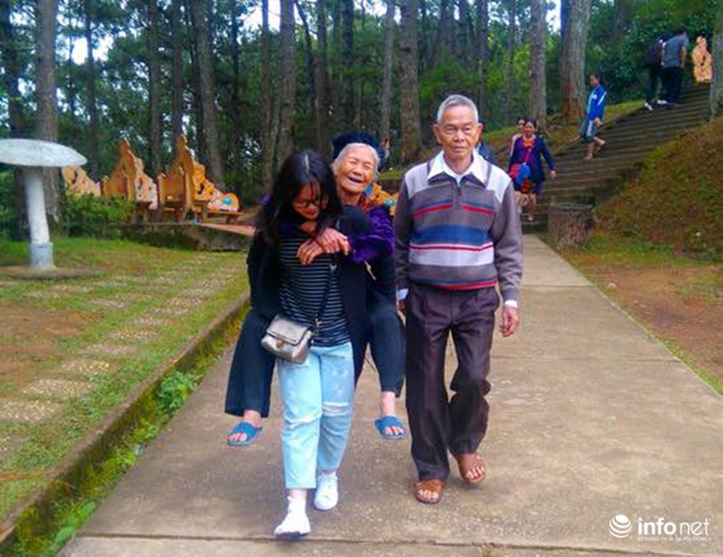 Con gái vợ chồng già nắm tay nhau trên biển: Bố mẹ tôi yêu thương nhau trọn đời! - ảnh 12