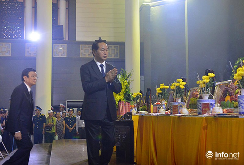 Lãnh đạo Đảng, Nhà nước viếng 9 liệt sĩ trên chuyến bay CASA 212 - ảnh 4