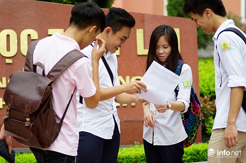 Thí sinh rạng rỡ sau kì thi quan trọng của cuộc đời - ảnh 4