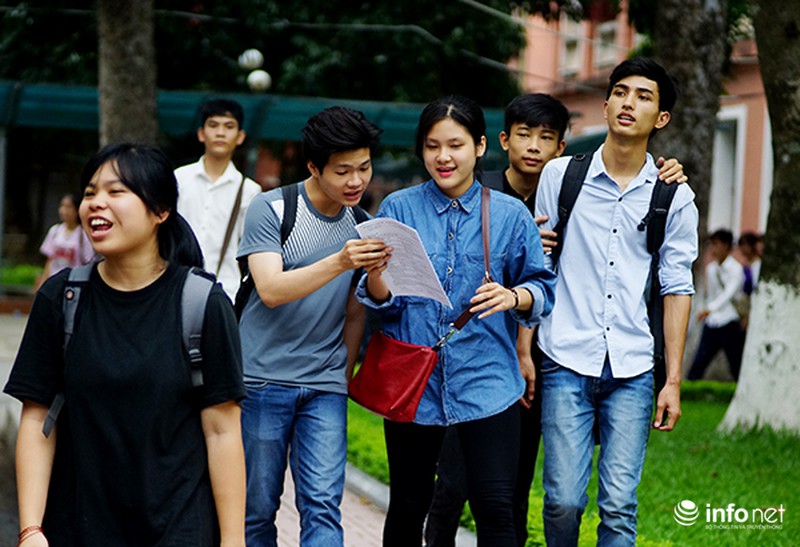 Thí sinh rạng rỡ sau kì thi quan trọng của cuộc đời - ảnh 8