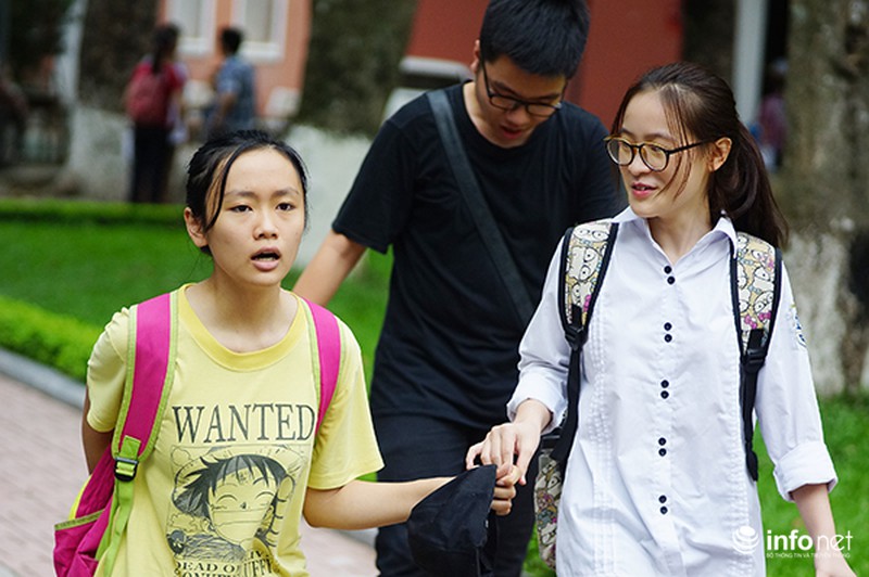 Thí sinh rạng rỡ sau kì thi quan trọng của cuộc đời - ảnh 9