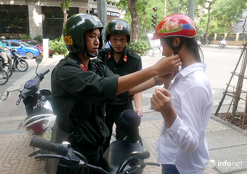 103 trường hợp bị CSCĐ xử phạt trong ngày đầu ra quân - ảnh 8