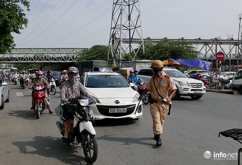 Người vi phạm ủng hộ lỗi xử phạt vượt đèn vàng - ảnh 2