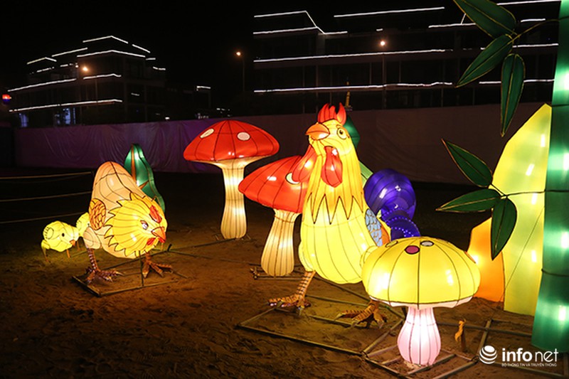 Mãn nhãn với lễ hội đèn lồng khổng lồ đầu tiên tại Việt Nam - ảnh 11