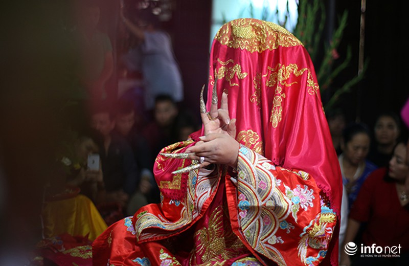 Huyền bí lễ mở phủ trong tín ngưỡng Thờ Mẫu của người Việt - ảnh 4