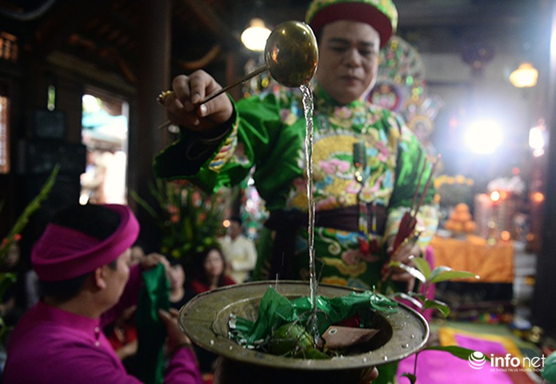 Huyền bí lễ mở phủ trong tín ngưỡng Thờ Mẫu của người Việt - ảnh 7