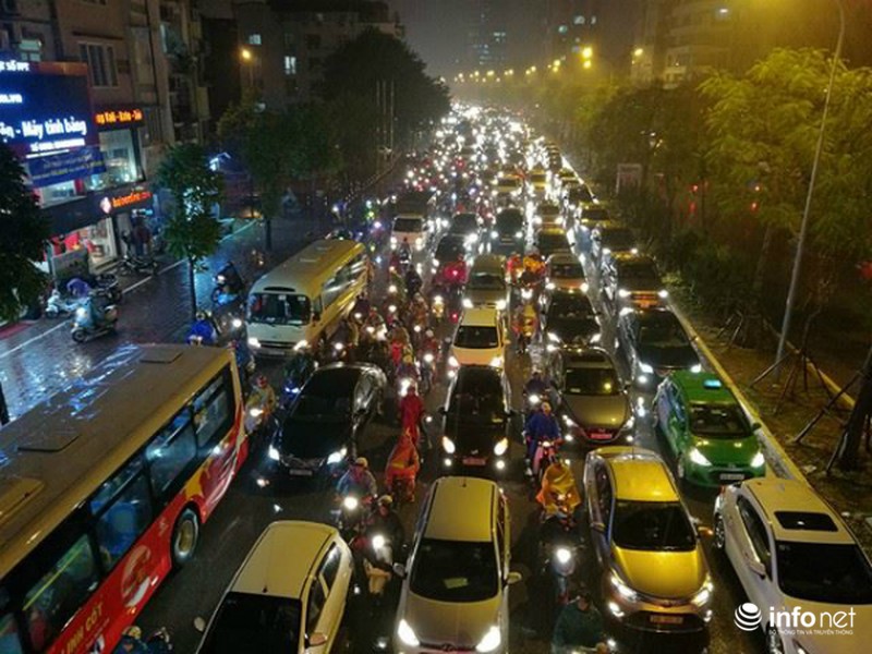 Hà Nội... kẹt cứng - ảnh 7