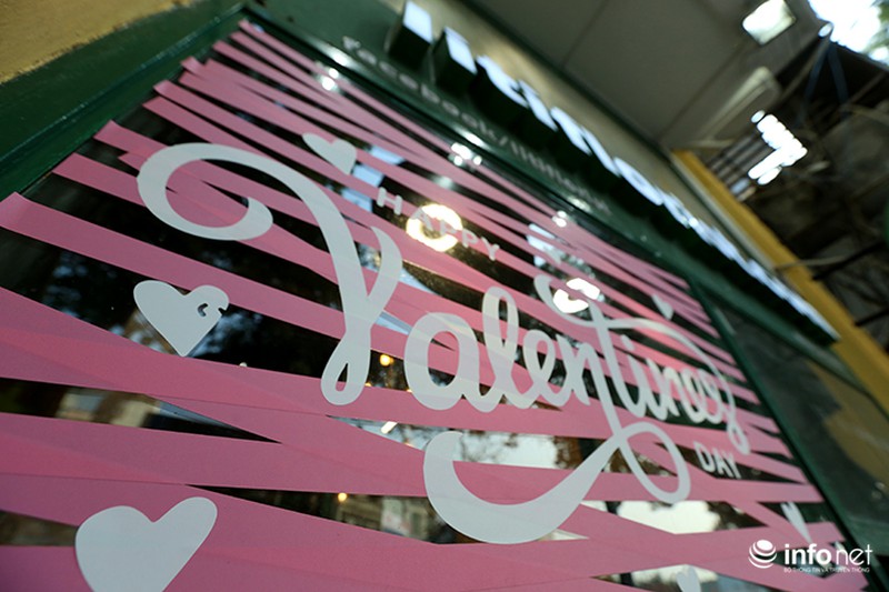 Ngọt ngào như những bông hoa hồng phủ socola trong ngày Valentine - ảnh 1