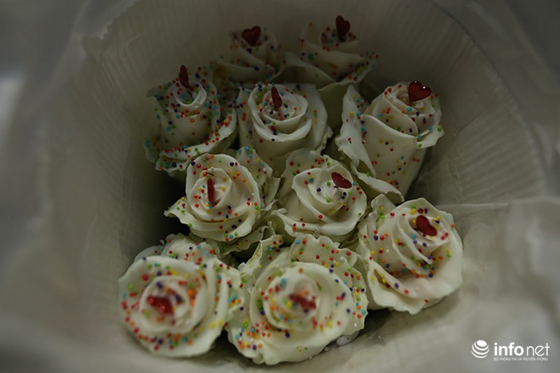 Ngọt ngào như những bông hoa hồng phủ socola trong ngày Valentine - ảnh 8