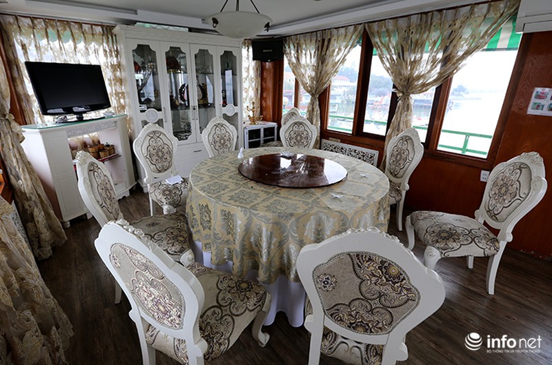 Bên trong du thuyền Hồ Tây sắp bị