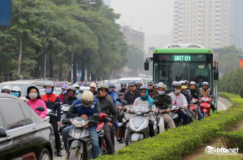 Giờ nào đi vào làn xe buýt BRT sẽ bị phạt? - ảnh 1