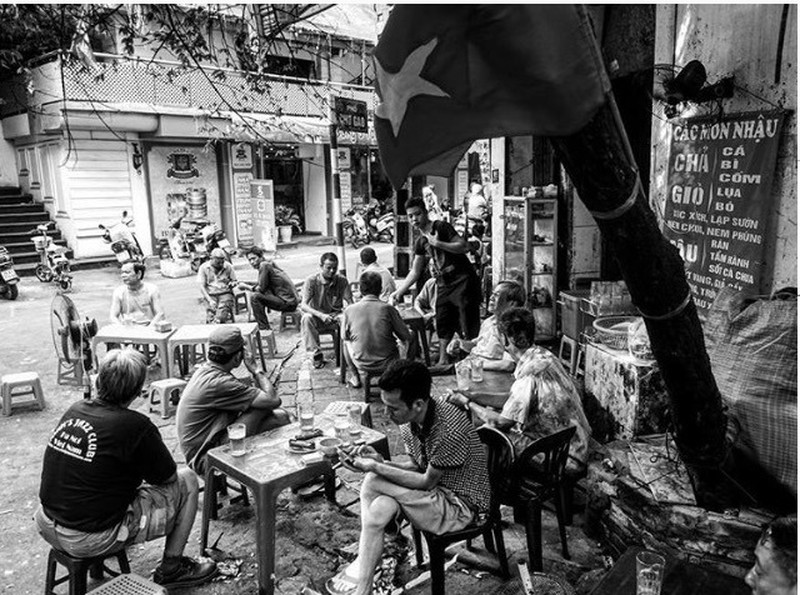 Triển lãm ảnh đầu tiên được chụp bằng điện thoại - ảnh 3