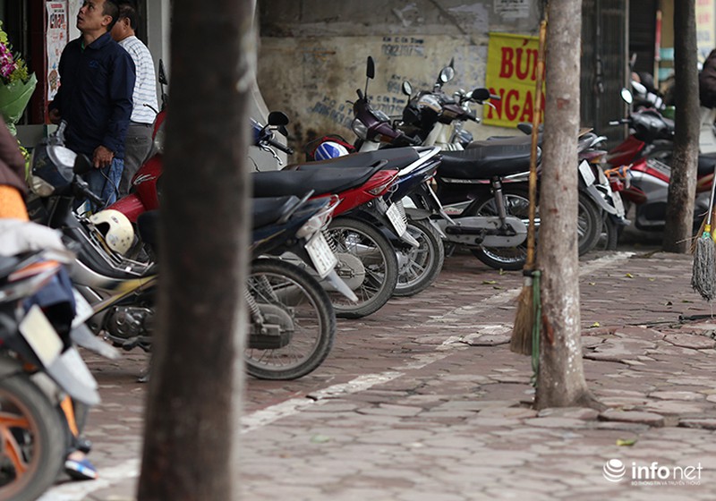 Vạch kẻ vỉa hè đoạn zic zắc, đoạn