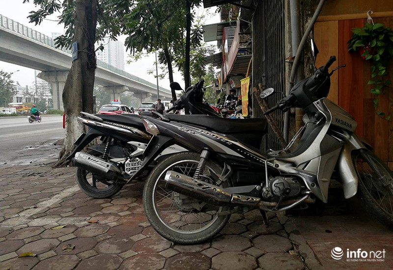 Vạch kẻ vỉa hè đoạn zic zắc, đoạn