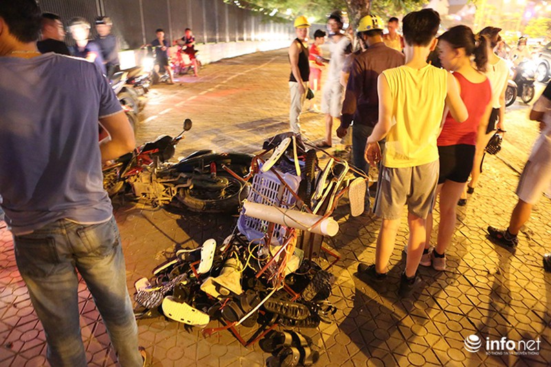 Hà Nội: Ô tô đâm liên hoàn hàng loạt xe máy rồi lật ngửa, nhiều người bị thương - ảnh 5