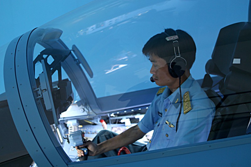 Toàn cảnh tiêm kích đa năng SU-30MK2 trên không phận phía Nam - ảnh 8