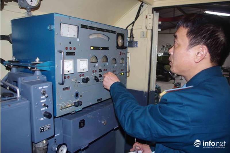 Thăm kho đạn tên lửa của Quân chủng phòng không - không quân - ảnh 4