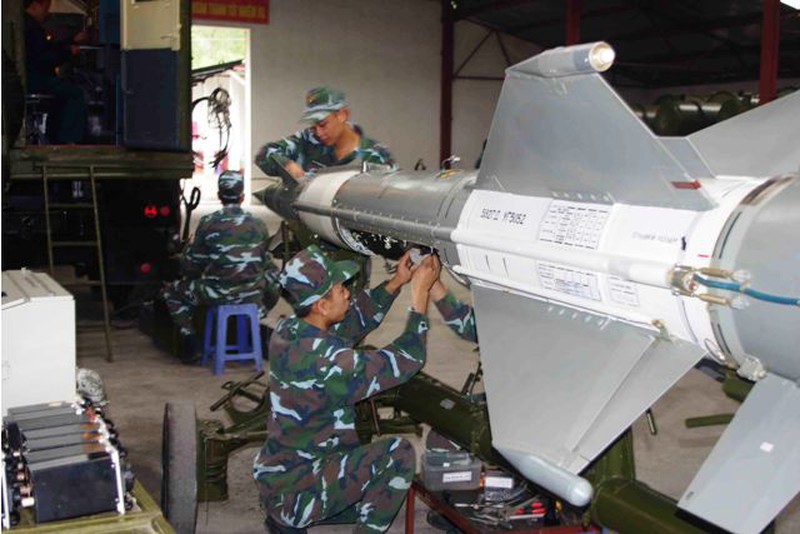 Thăm kho đạn tên lửa của Quân chủng phòng không - không quân - ảnh 8