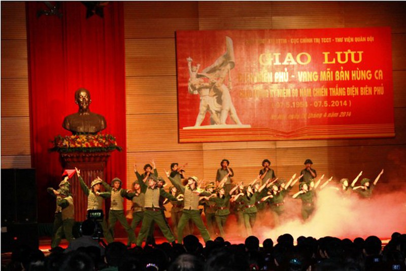 Giao lưu Điện Biên Phủ - Vang mãi bản hùng ca - ảnh 5