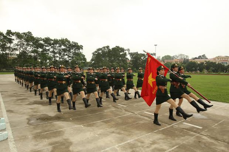 Cận cảnh khối nữ chiến sĩ thông tin, dân quân diễu binh Điện Biên Phủ - ảnh 12