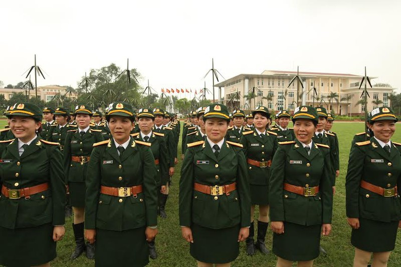 Cận cảnh khối nữ chiến sĩ thông tin, dân quân diễu binh Điện Biên Phủ - ảnh 6