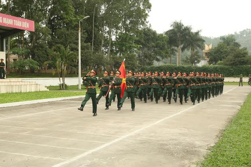 Cận cảnh khối nữ chiến sĩ thông tin, dân quân diễu binh Điện Biên Phủ - ảnh 13