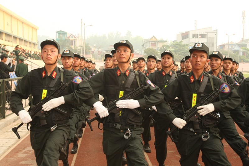 Toàn cảnh khối quân chính qui tập diễu binh kỷ niệm Điện Biên Phủ - ảnh 20