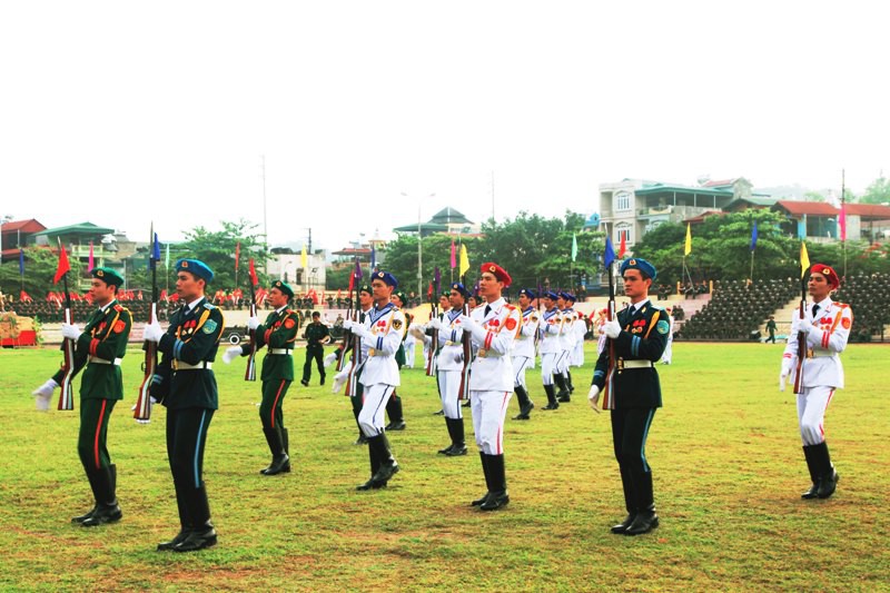 Màn múa súng chưa từng có kỷ niệm Chiến thắng Điện Biên Phủ - ảnh 7