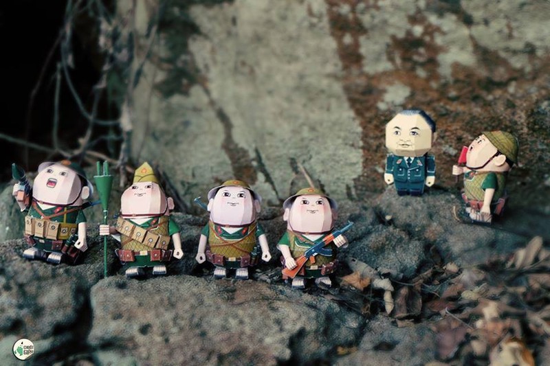 Độc đáo mô hình giấy chiến sĩ QĐND Việt Nam bảo vệ chủ quyền - ảnh 4