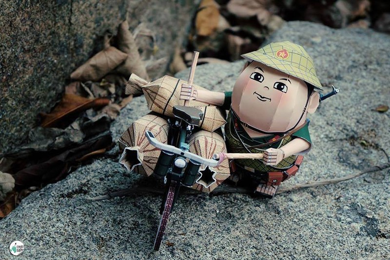 Độc đáo mô hình giấy chiến sĩ QĐND Việt Nam bảo vệ chủ quyền - ảnh 8