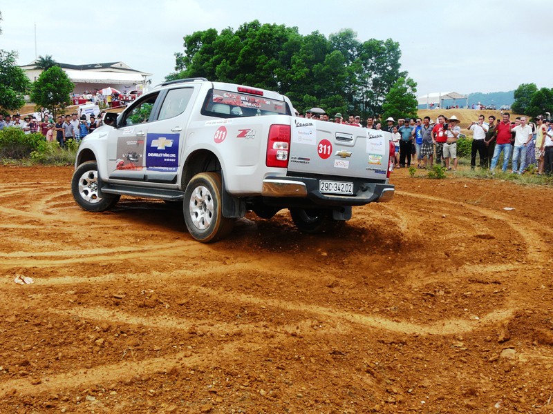 Giải đua xe địa hình 2014 khởi tranh tưng bừng trong nắng Sơn Tây - ảnh 18