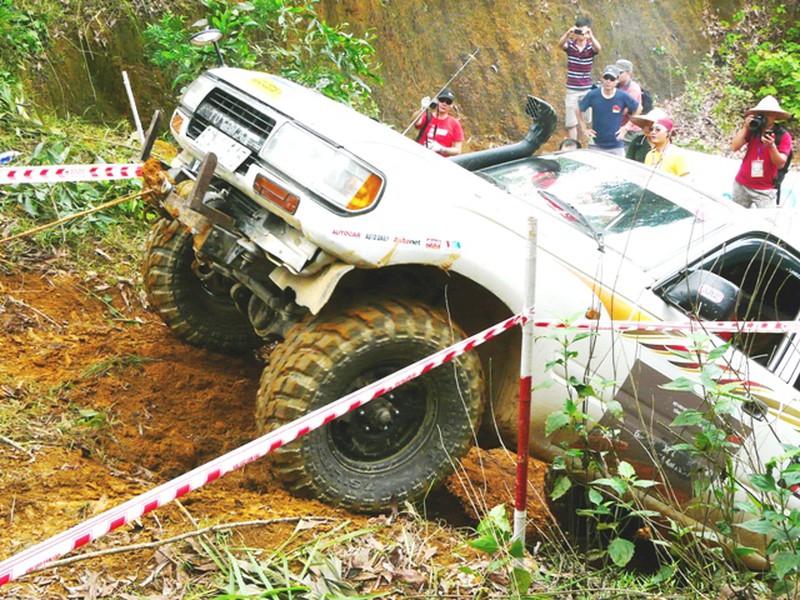Giải đua xe địa hình 2014 khởi tranh tưng bừng trong nắng Sơn Tây - ảnh 16