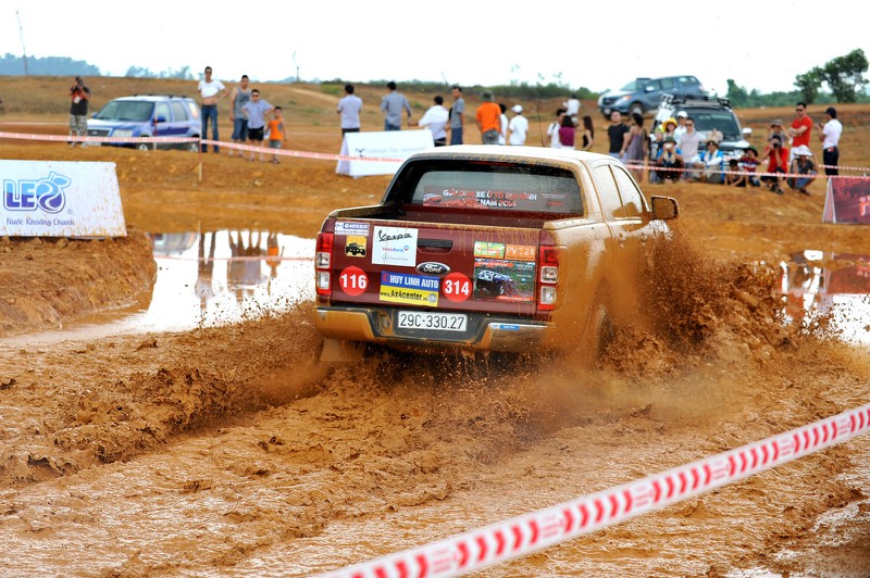 PVC Huy Linh vô địch hạng Nâng cấp Giải