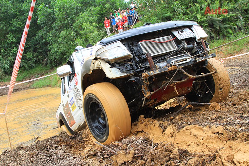 PVC Huy Linh vô địch hạng Nâng cấp Giải