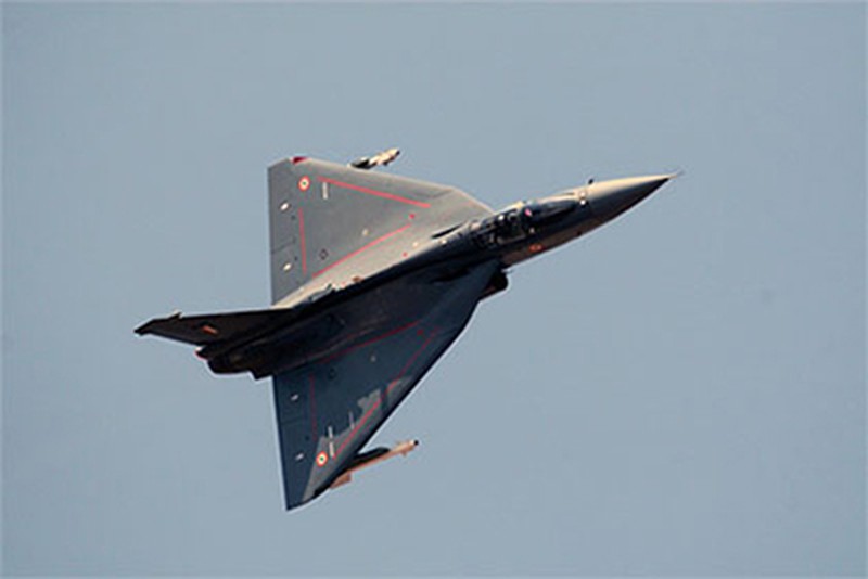 Ấn Độ tự phát triển xe tăng Arjun Mk II, thử nghiệm tiêm kích Tejas - ảnh 6