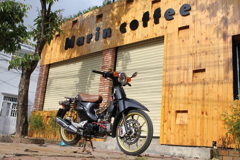 Super Cub 50cc 'độc nhất vô nhị' với dàn đồ chơi hàng trăm triệu