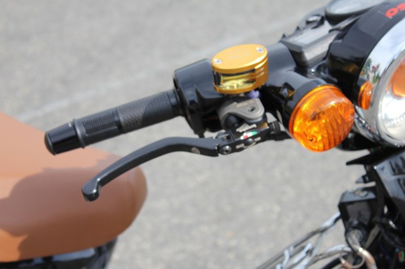 Super Cub 50cc 'độc nhất vô nhị' với dàn đồ chơi hàng trăm triệu