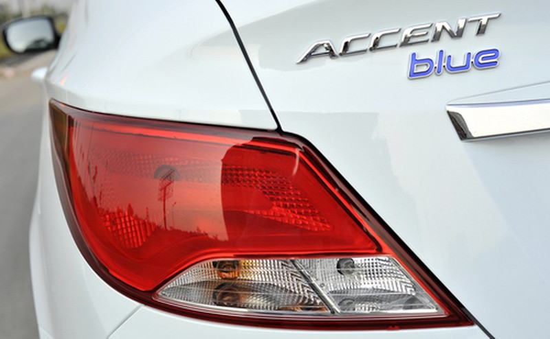 Hyundai Accent Blue 2015 ra mắt giá từ 551 triệu đồng - ảnh 6