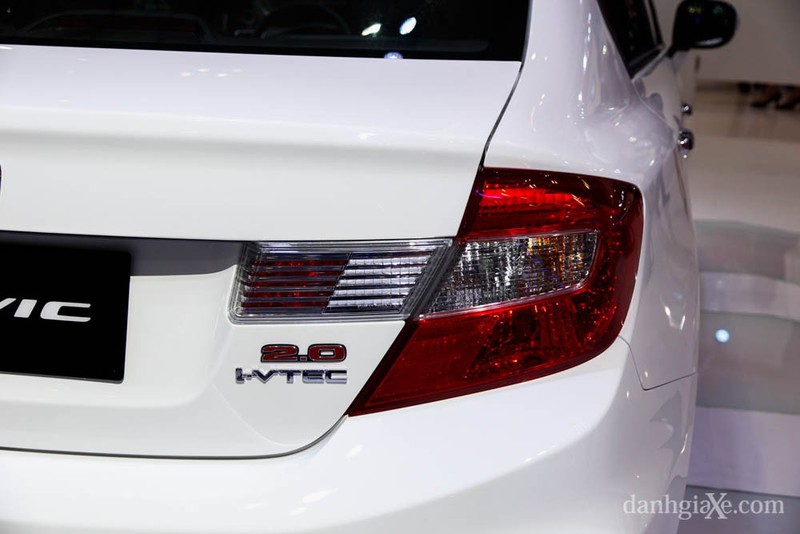 So sánh Toyota Altis và Honda Civic trong tầm giá 750-950 triệu - ảnh 6