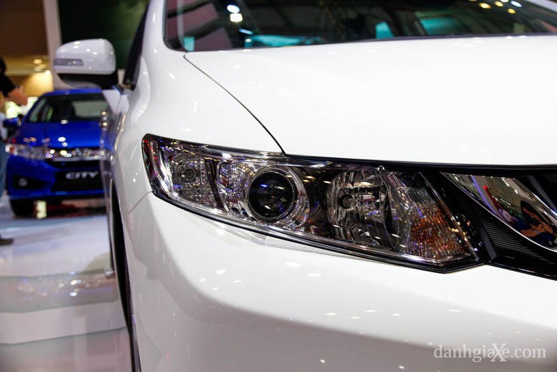 So sánh Toyota Altis và Honda Civic trong tầm giá 750-950 triệu - ảnh 4